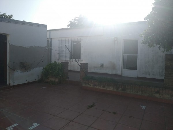 Casa con gran terreno en excelente ubicación de Santo Tome