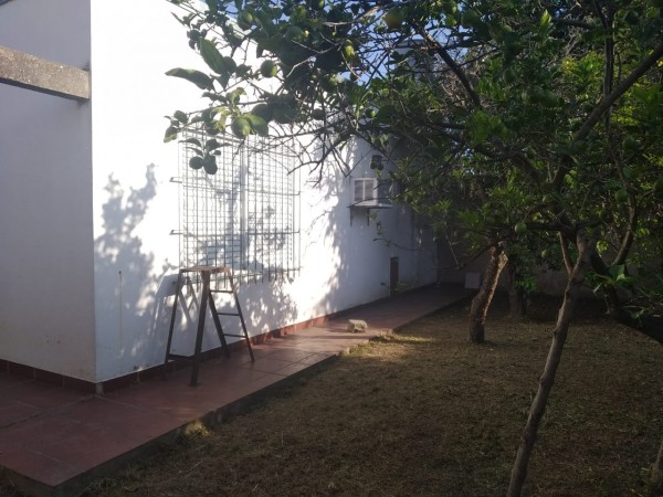 Casa con gran terreno en excelente ubicación de Santo Tome