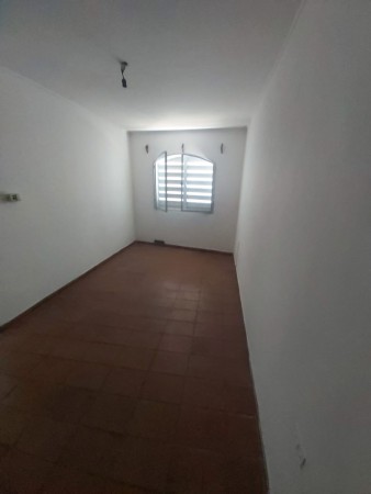 DOS DEPARTAMENTOS INDEPENDIENTES EN MISMO LOTE. IDEAL INVERSION