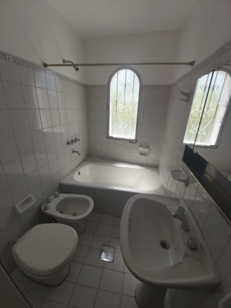 DOS DEPARTAMENTOS INDEPENDIENTES EN MISMO LOTE. IDEAL INVERSION