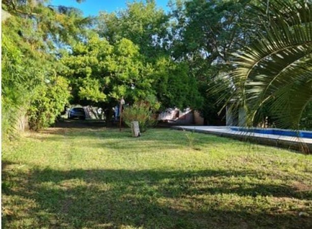 TERRENO + CASA A REFACCIONAR con PISCINA