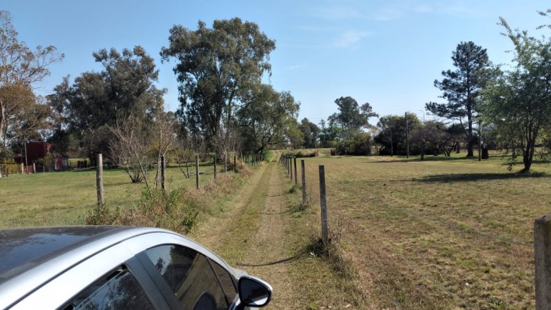 TERRENO + CASA A REFACCIONAR con PISCINA