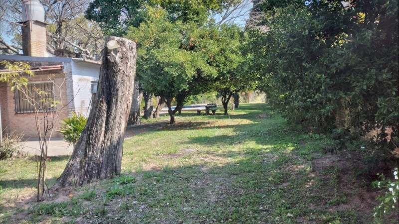TERRENO + CASA A REFACCIONAR con PISCINA