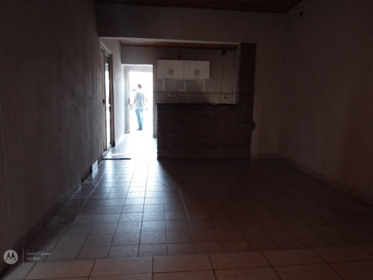 HERMOSA CASA DE 2 DORMITORIOS