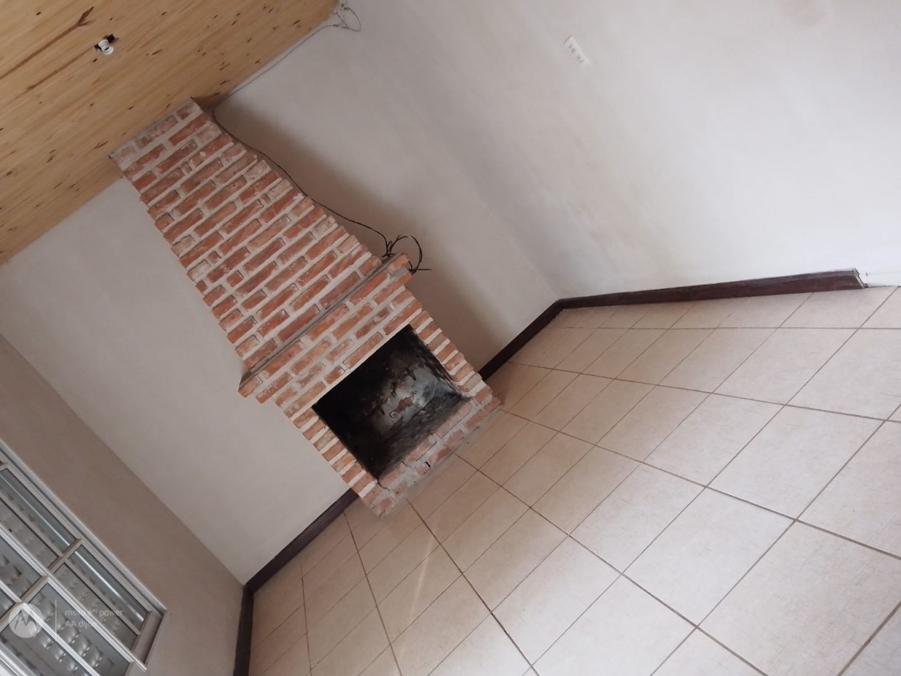 HERMOSA CASA DE 2 DORMITORIOS