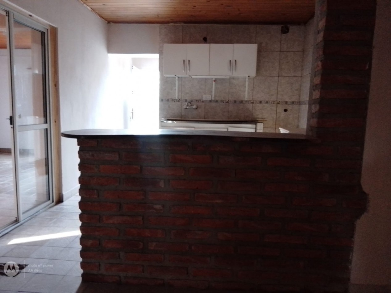 HERMOSA CASA DE 2 DORMITORIOS