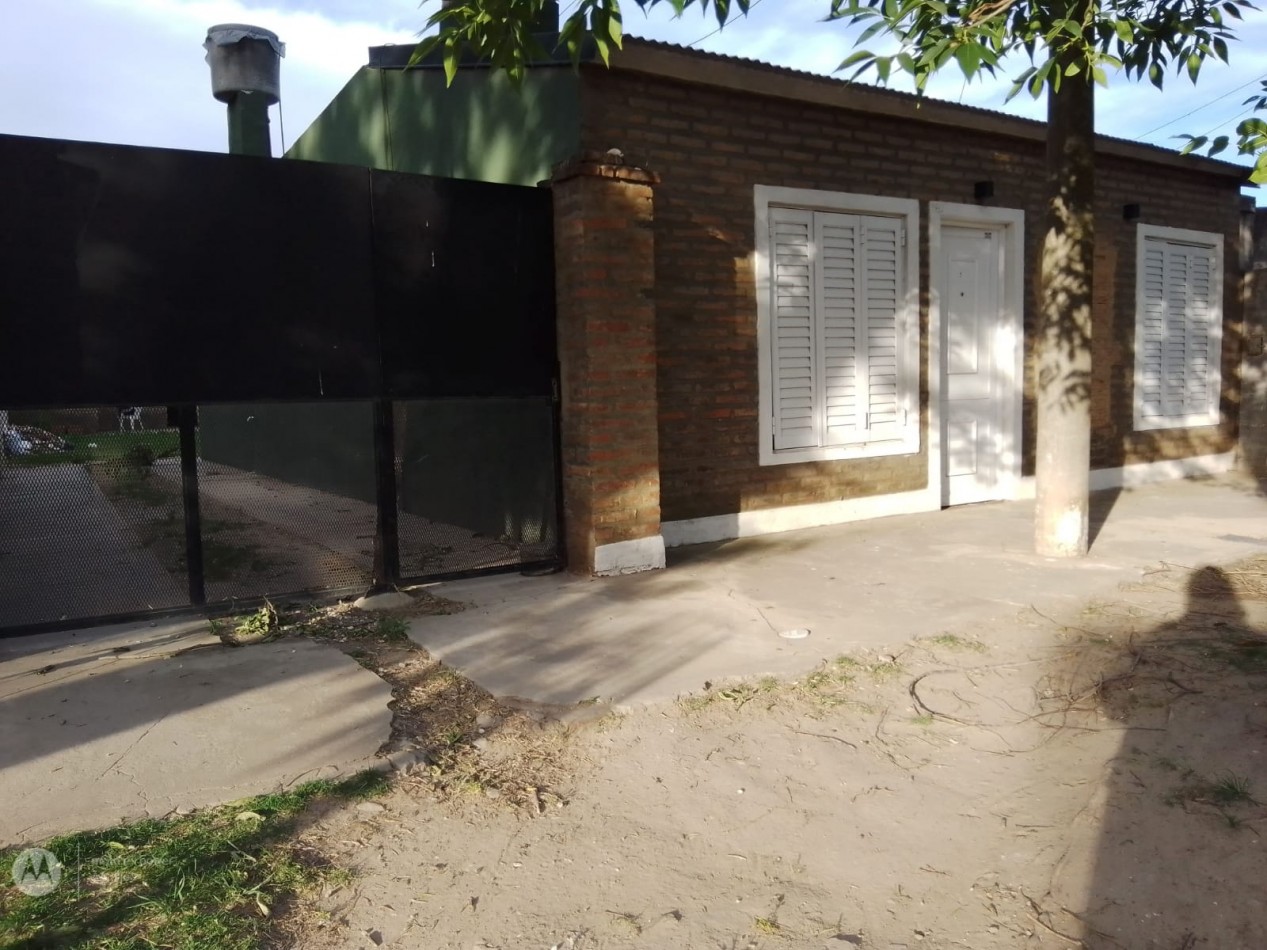 HERMOSA CASA DE 2 DORMITORIOS