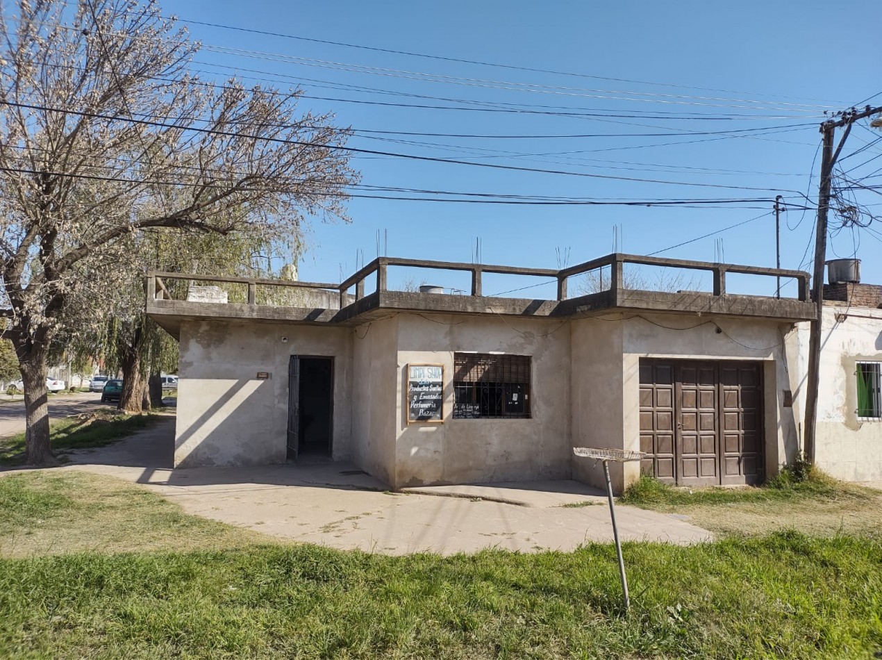 VENTA CASA CON TERRAZA IDEAL PRIMERA VIVIENDA BONEO Y CHICLANA ESCUCHA OFERTAS!! OPORTUNIDAD DE INVERSION