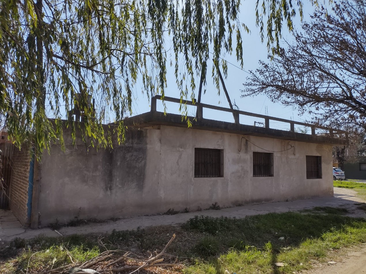 VENTA CASA CON TERRAZA IDEAL PRIMERA VIVIENDA BONEO Y CHICLANA ESCUCHA OFERTAS!! OPORTUNIDAD DE INVERSION