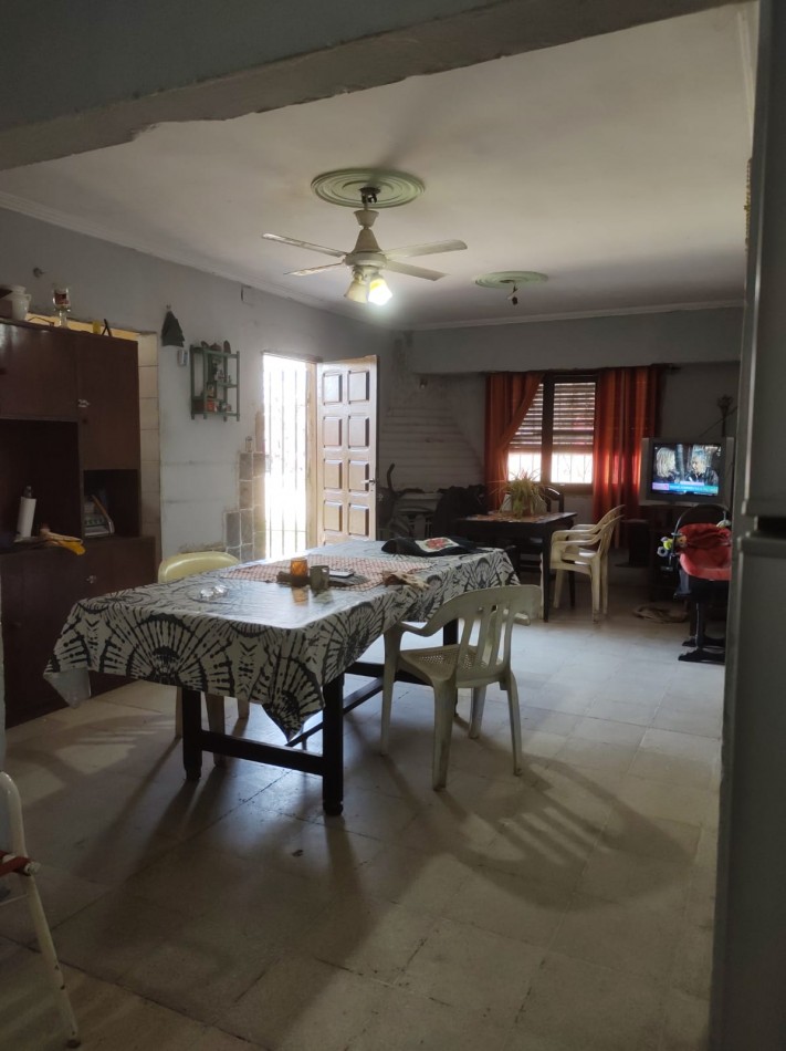 VENTA CASA CON TERRAZA IDEAL PRIMERA VIVIENDA BONEO Y CHICLANA ESCUCHA OFERTAS!! OPORTUNIDAD DE INVERSION