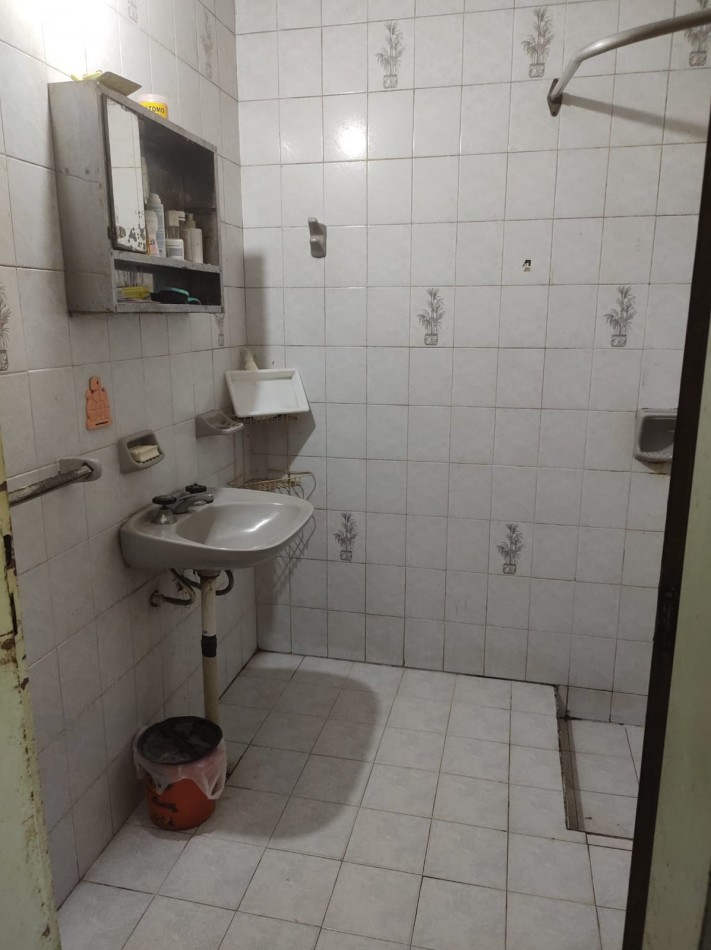 VENTA CASA CON TERRAZA IDEAL PRIMERA VIVIENDA BONEO Y CHICLANA ESCUCHA OFERTAS!! OPORTUNIDAD DE INVERSION