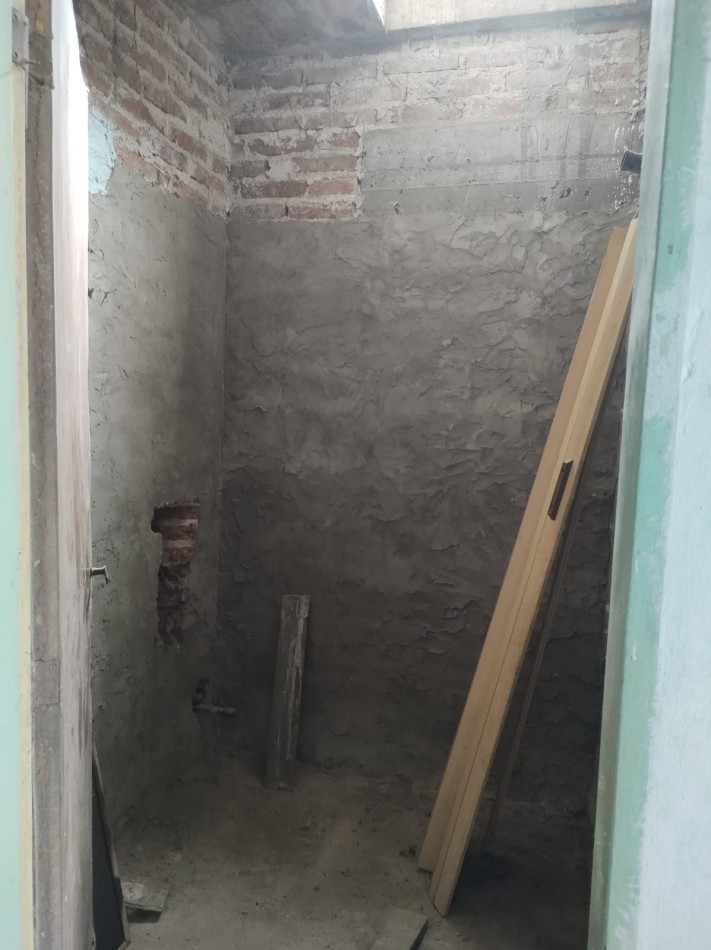 VENTA CASA CON TERRAZA IDEAL PRIMERA VIVIENDA BONEO Y CHICLANA ESCUCHA OFERTAS!! OPORTUNIDAD DE INVERSION