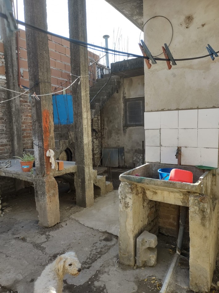 VENTA CASA CON TERRAZA IDEAL PRIMERA VIVIENDA BONEO Y CHICLANA ESCUCHA OFERTAS!! OPORTUNIDAD DE INVERSION