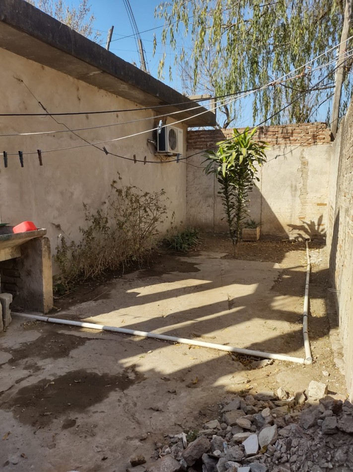 VENTA CASA CON TERRAZA IDEAL PRIMERA VIVIENDA BONEO Y CHICLANA ESCUCHA OFERTAS!! OPORTUNIDAD DE INVERSION