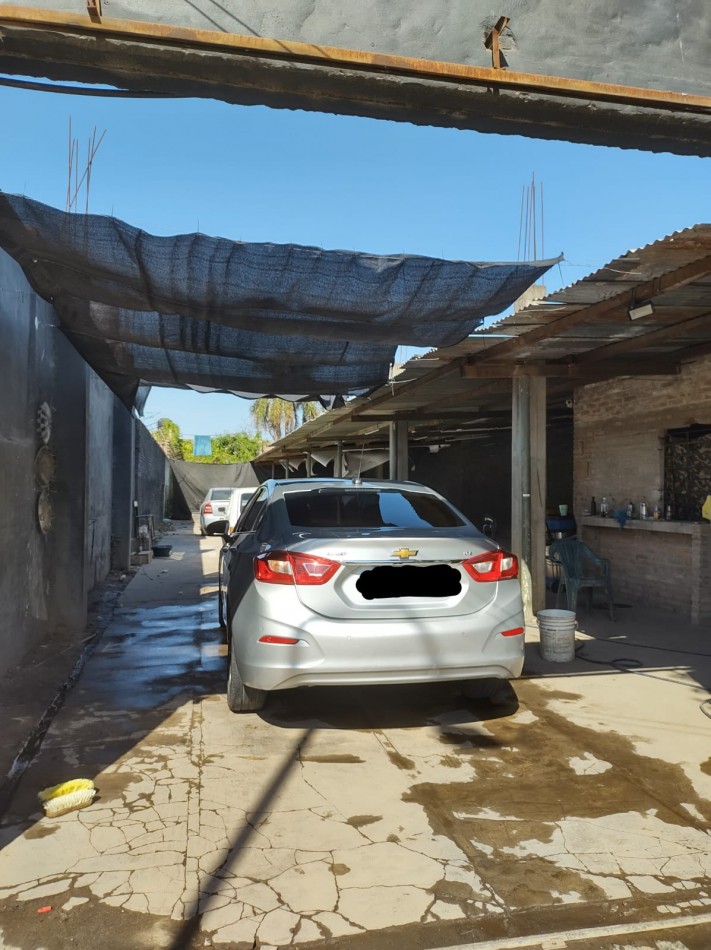 GALPON EN ALQUILER SOBRE EL BOULEVARD