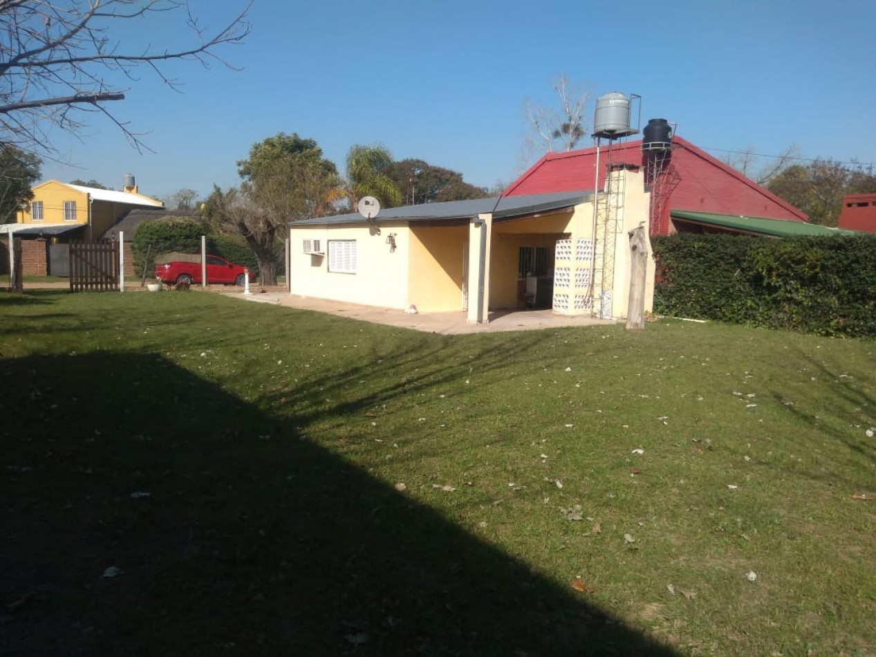 CASA CON GRAN TERRENO EN CAYASTA A POCOS METROS DEL RIO