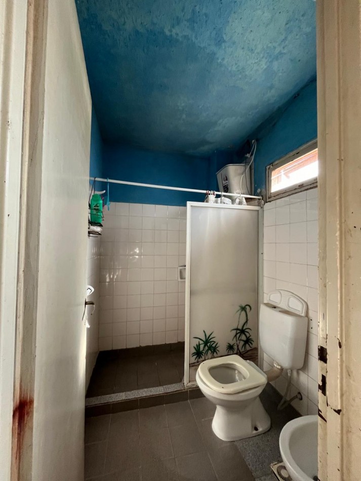 CASA DE DOS PLANTAS EN BARRIO EL POZO!! 