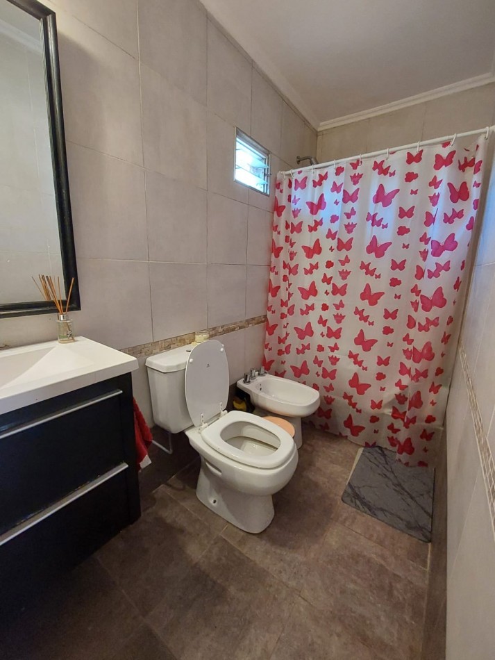 1 de Mayo 3515, Santo Tome