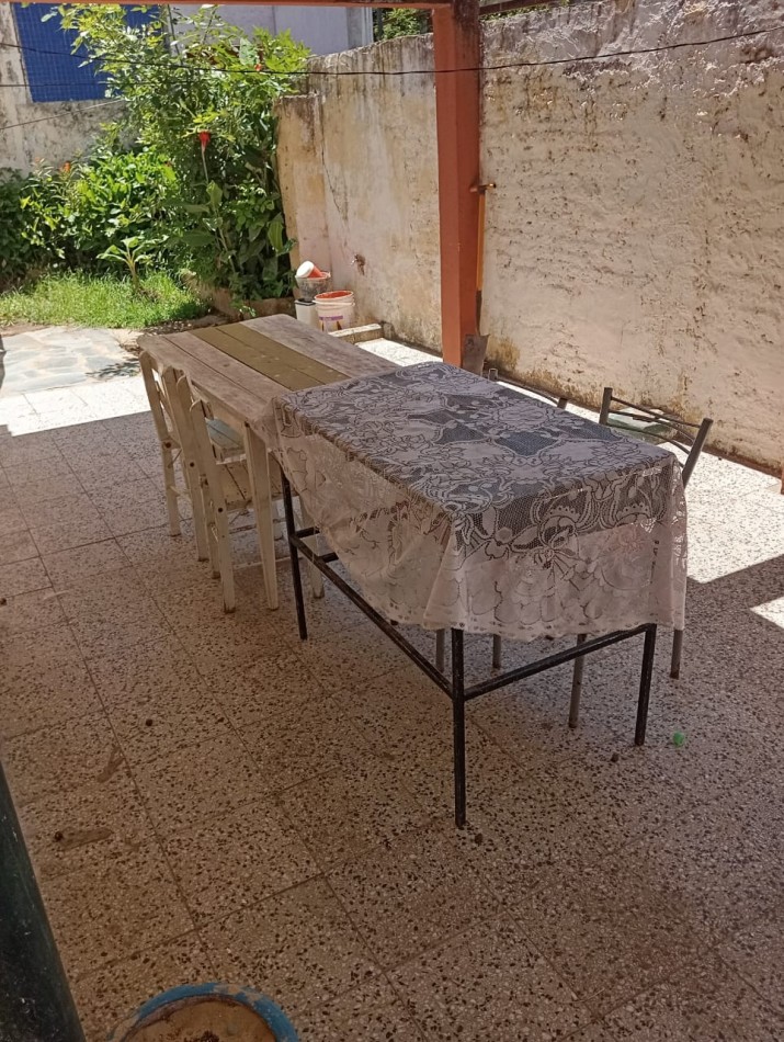 VENTA. CASA INTERNA DE DOS DORMITORIOS EN SANTA FE