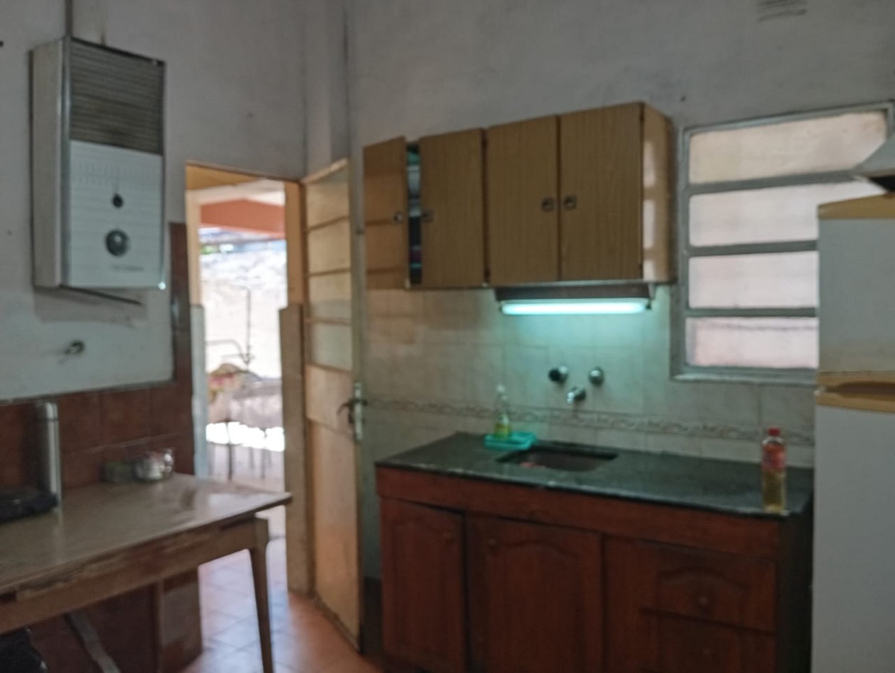 VENTA. CASA INTERNA DE DOS DORMITORIOS EN SANTA FE