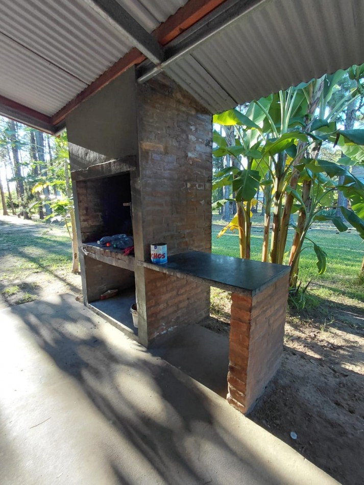 CABAÑAS EN ARROYO LEYES QUE DAN AL RIO EN KM 19