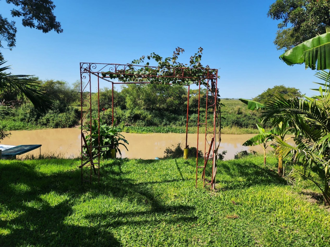 CABAÑAS EN ARROYO LEYES QUE DAN AL RIO EN KM 19