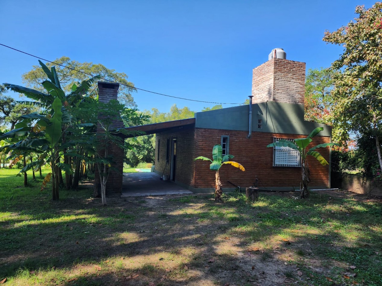 CABAÑAS EN ARROYO LEYES QUE DAN AL RIO EN KM 19