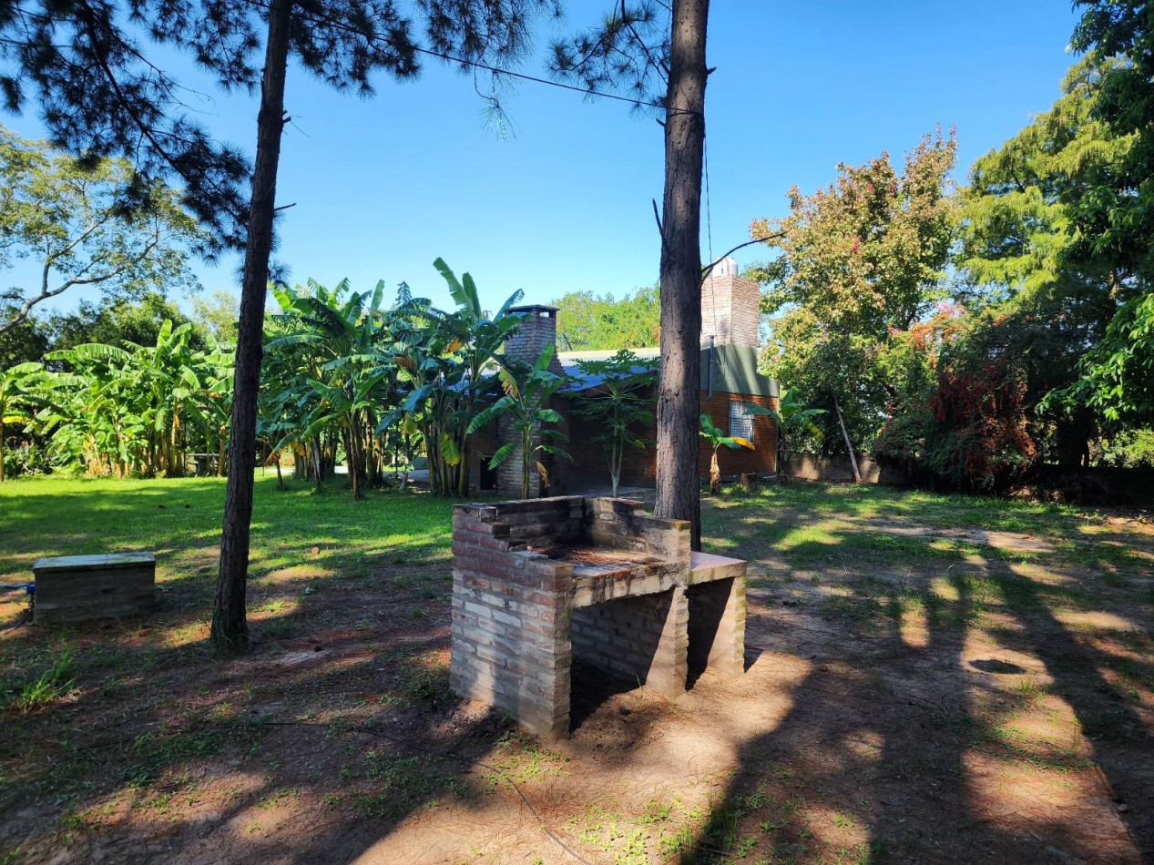 CABAÑAS EN ARROYO LEYES QUE DAN AL RIO EN KM 19