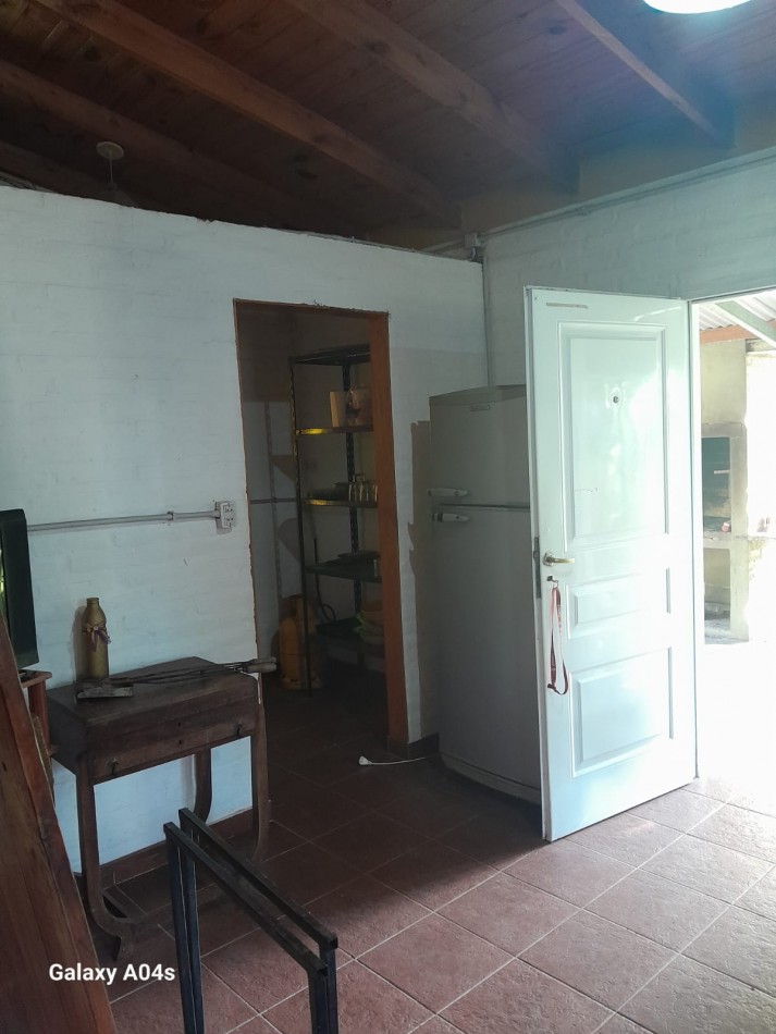 CABAÑAS EN ARROYO LEYES QUE DAN AL RIO EN KM 19