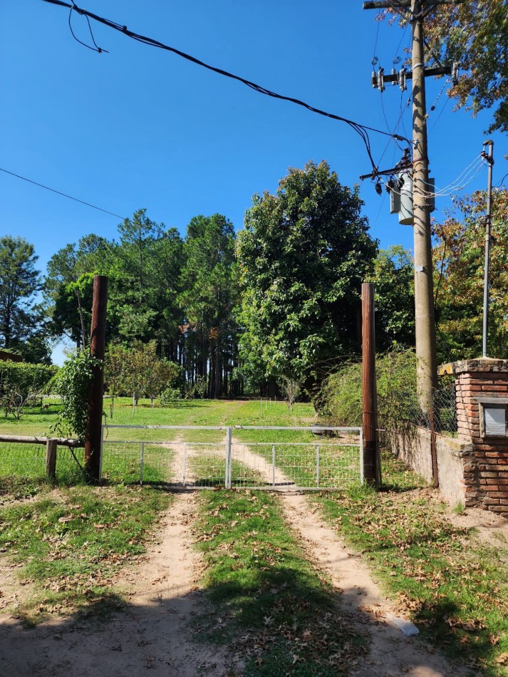 CABAÑAS EN ARROYO LEYES QUE DAN AL RIO EN KM 19