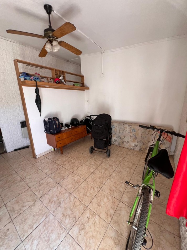 Oportunidad!! Casa con cochera en Llerena 4037