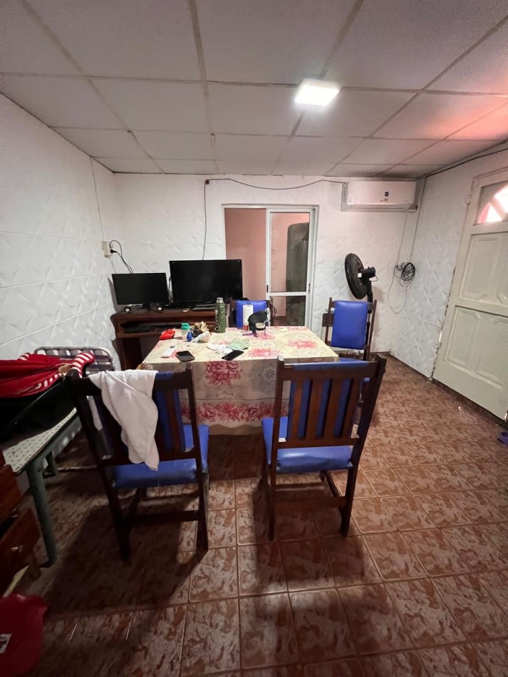 Oportunidad!! Casa con cochera en Llerena 4037