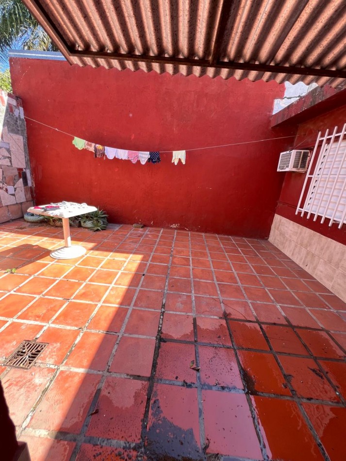 Oportunidad!! Casa con cochera en Llerena 4037