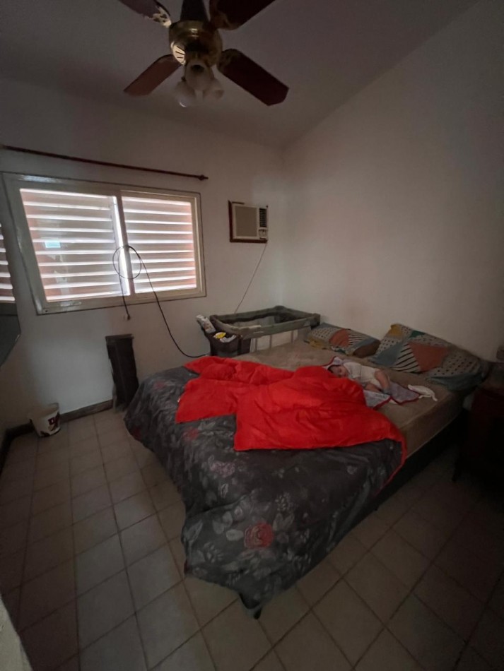 Oportunidad!! Casa con cochera en Llerena 4037