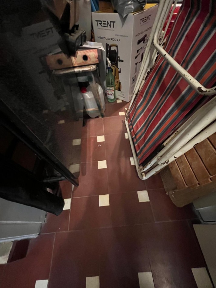 CASA DE CATEGORIA + LOCAL SOBRE AVDA EXCELENTE ESTADO !! IMPERDIBLE !! 