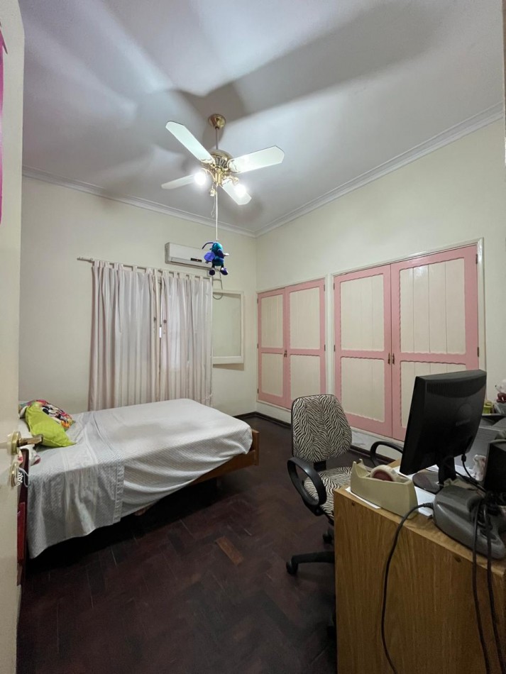 CASA DE CATEGORIA + LOCAL SOBRE AVDA EXCELENTE ESTADO !! IMPERDIBLE !! 