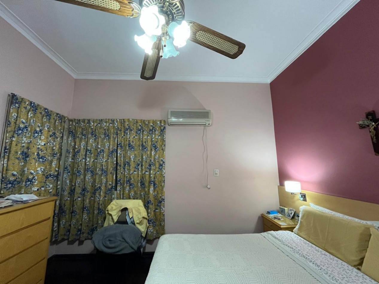 CASA DE CATEGORIA + LOCAL SOBRE AVDA EXCELENTE ESTADO !! IMPERDIBLE !! 