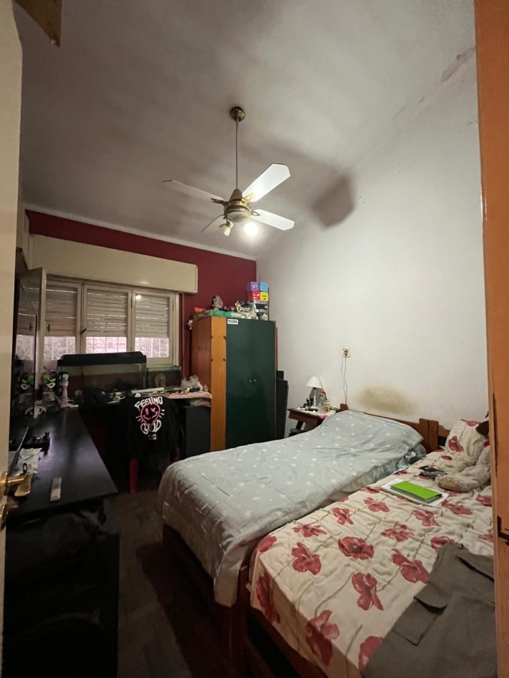 CASA DE CATEGORIA + LOCAL SOBRE AVDA EXCELENTE ESTADO !! IMPERDIBLE !! 