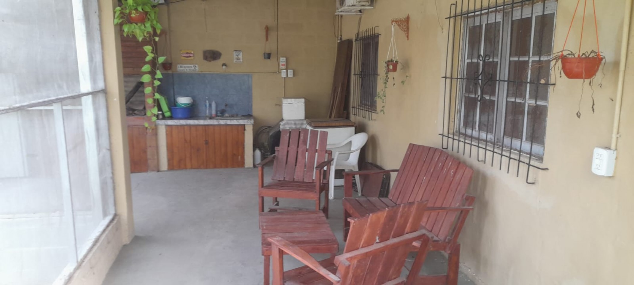 CASA CON BAJADA AL RIO, PARAJE EL LAUREL- SALADERO CABAL