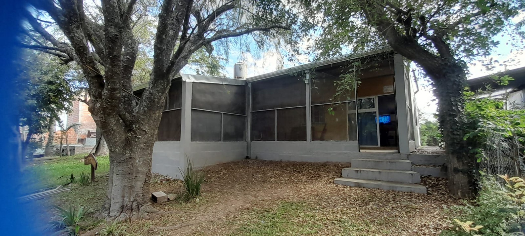 CASA CON BAJADA AL RIO, PARAJE EL LAUREL- SALADERO CABAL