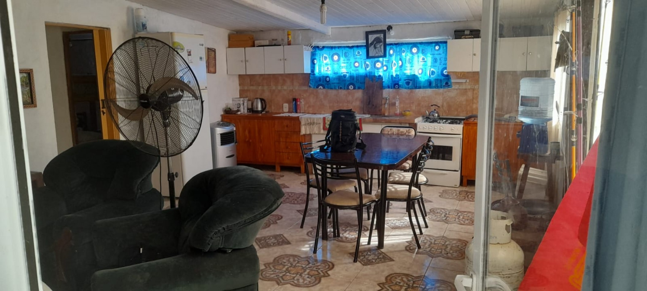 CASA CON BAJADA AL RIO, PARAJE EL LAUREL- SALADERO CABAL