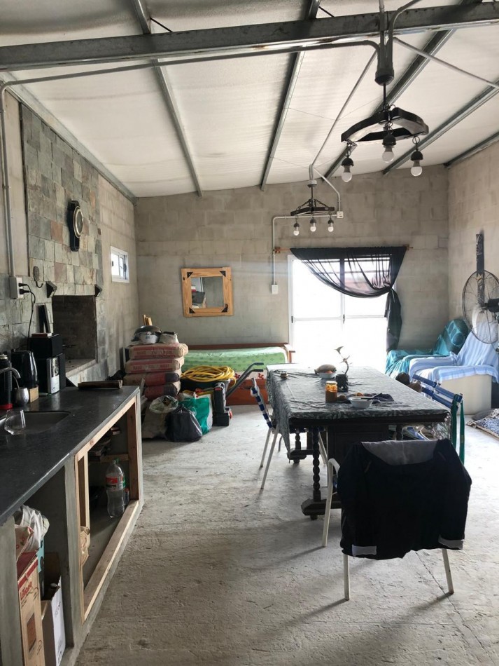 CABAÑA EN CAMPO DEL MEDIO IDEAL PARA INVERSION O PRIMERA VIVIENDA !! ACEPTA VEHICULOS !!