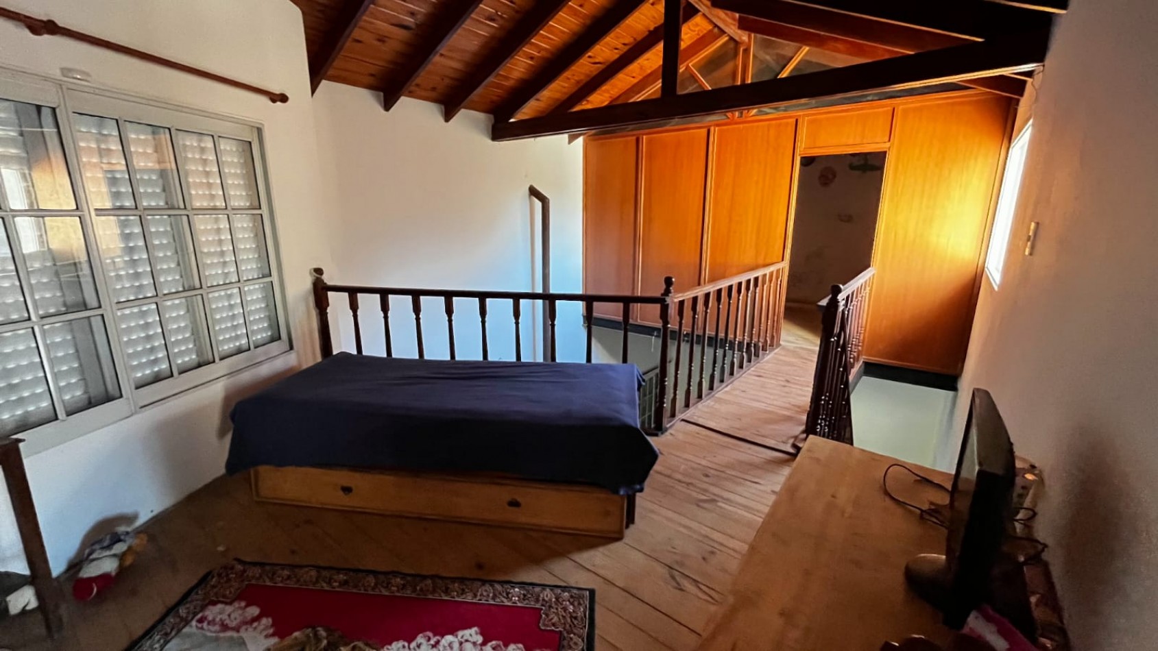 IMPONENTE CASA EN VILLA CALIFORNIA