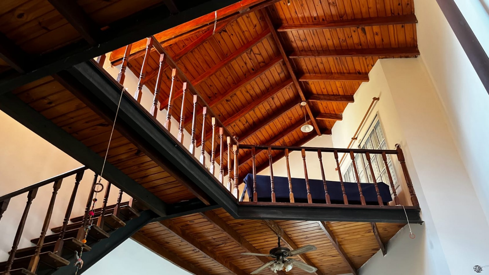 IMPONENTE CASA EN VILLA CALIFORNIA