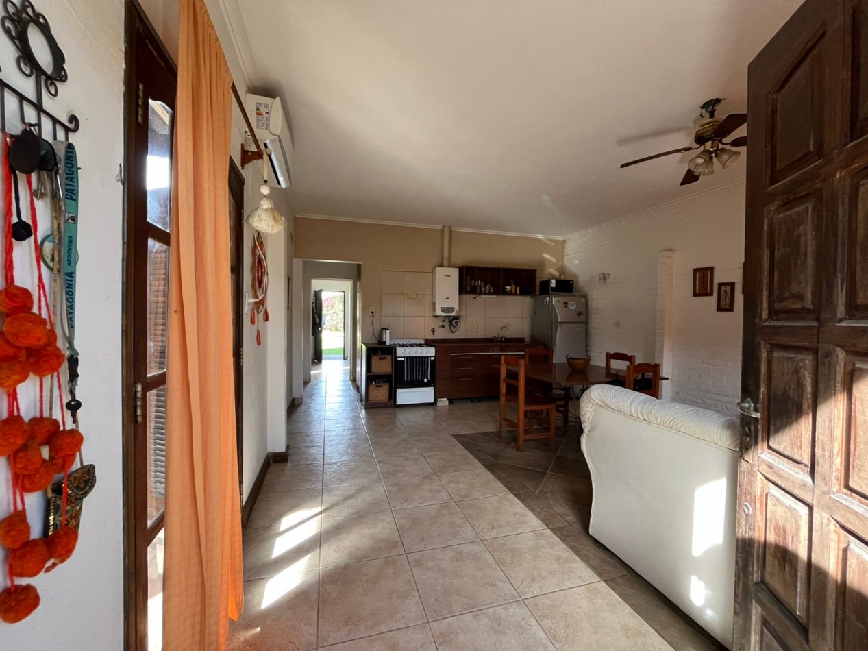 CASA CON ENORME PARQUIZADO VERDE ESPECTACULAR ESTADO !! ACEPTA ENTREGA Y FINANCIACION !! NO LA PIERDAS APURATE !!