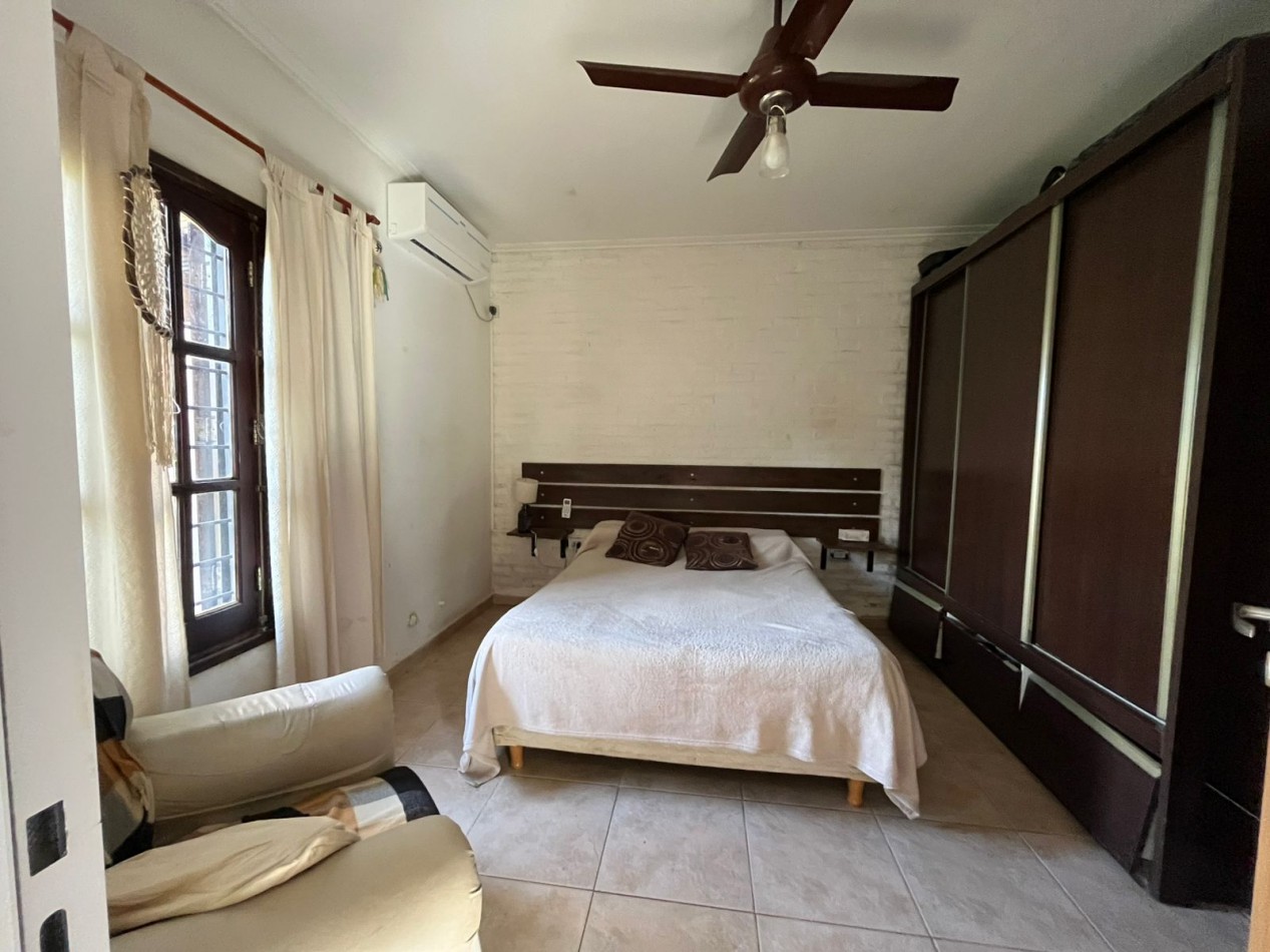 CASA CON ENORME PARQUIZADO VERDE ESPECTACULAR ESTADO !! ACEPTA ENTREGA Y FINANCIACION !! NO LA PIERDAS APURATE !!