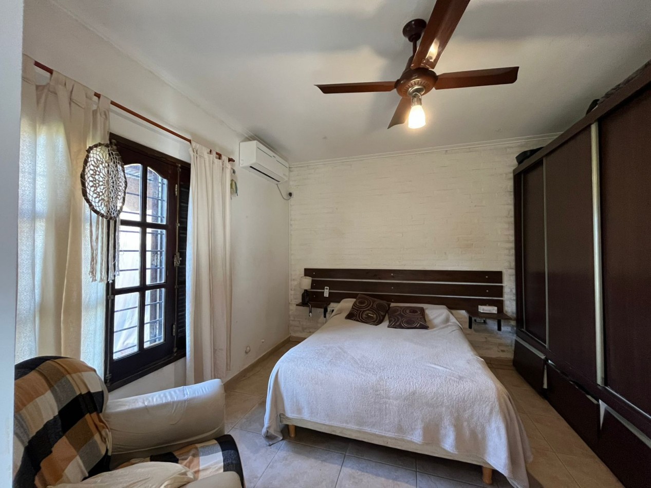 CASA CON ENORME PARQUIZADO VERDE ESPECTACULAR ESTADO !! ACEPTA ENTREGA Y FINANCIACION !! NO LA PIERDAS APURATE !!