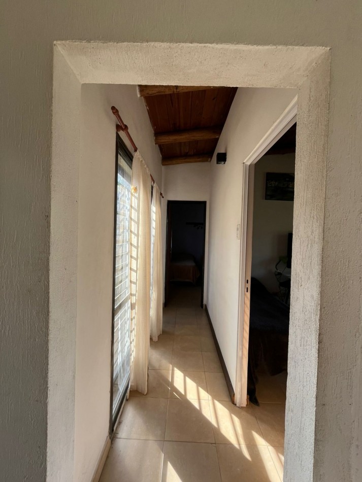 CASA CON ENORME PARQUIZADO VERDE ESPECTACULAR ESTADO !! ACEPTA ENTREGA Y FINANCIACION !! NO LA PIERDAS APURATE !!