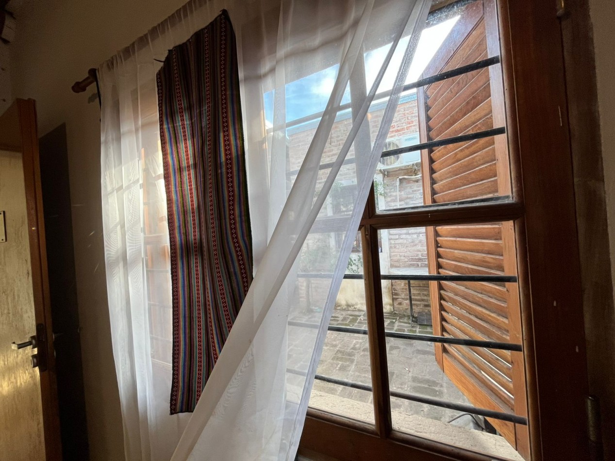 CASA CON ENORME PARQUIZADO VERDE ESPECTACULAR ESTADO !! ACEPTA ENTREGA Y FINANCIACION !! NO LA PIERDAS APURATE !!