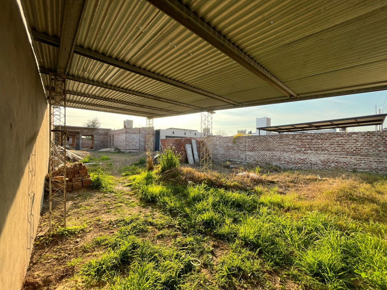 TERRENO CON CONSTRUCCION AVANZADA-ESPECTACULAR INVERSION!!